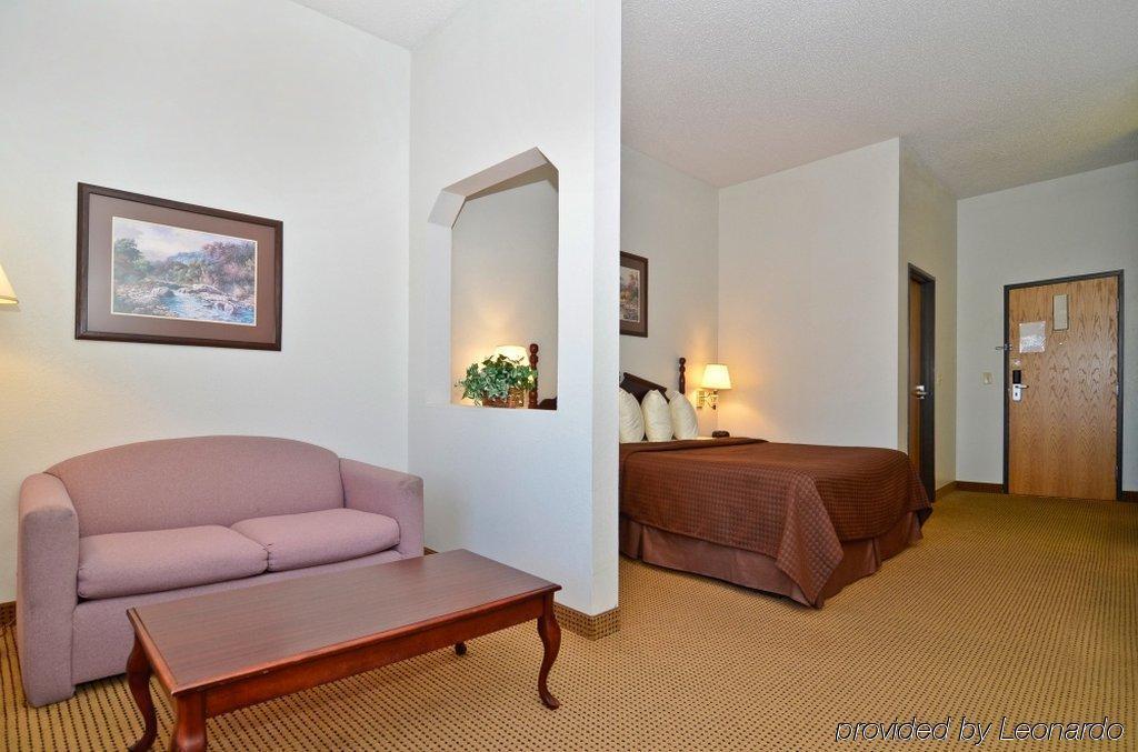 Baymont By Wyndham Ardmore I-35 객실 사진